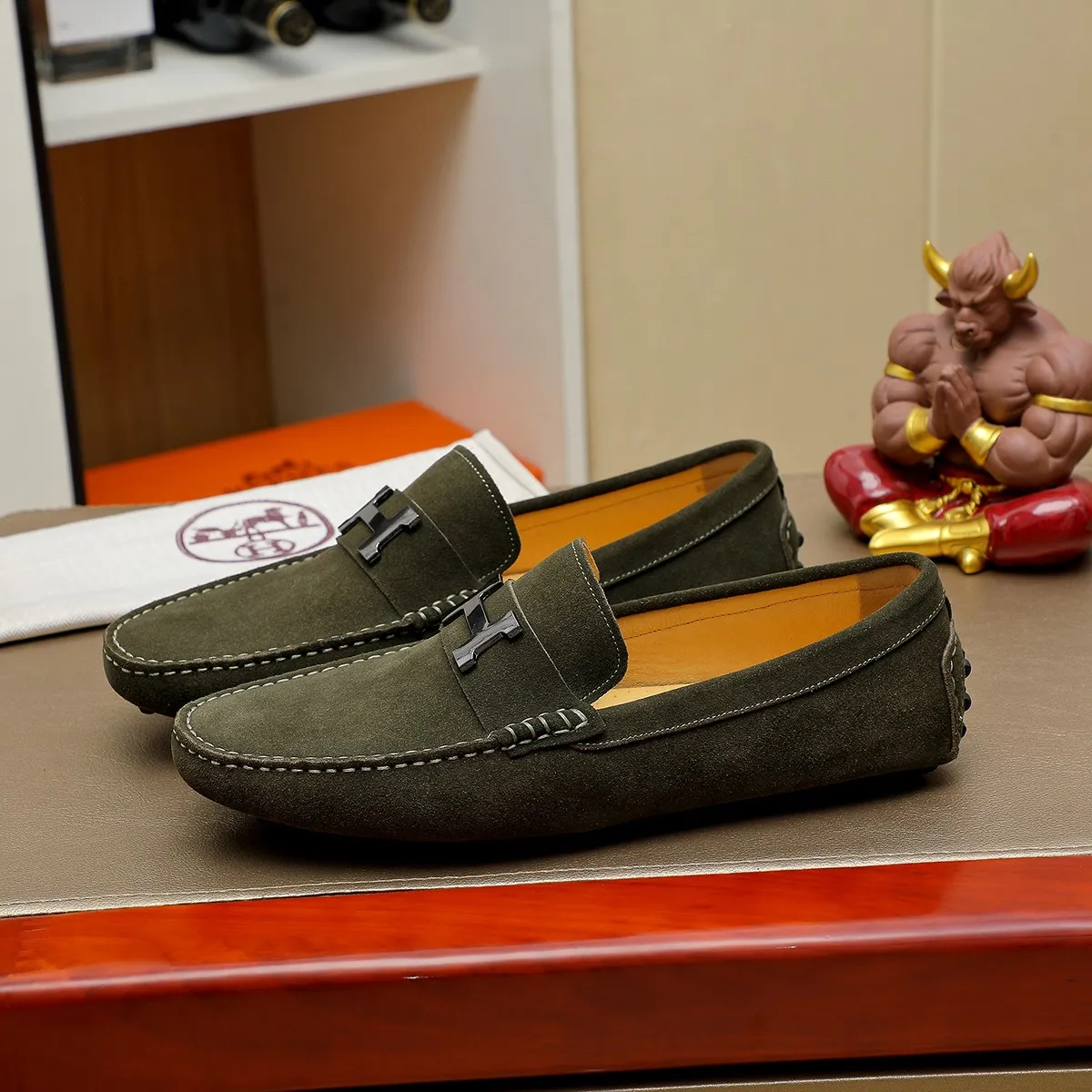 Men's shoes 💰380 🕷🕷【HERMES】Same style at Hermès counters 🇨🇳 Classic slip-on shoes 1:1 mold opening 💯 Original quality 🍓 Made of imported first-layer cowhide 🍅 pigskin lining 🌶🌶 Super high-end men's leather shoes 🇨🇳 Solid and stable, very special 🍇 Color, code number 38-44 (45.46/47 customized)...